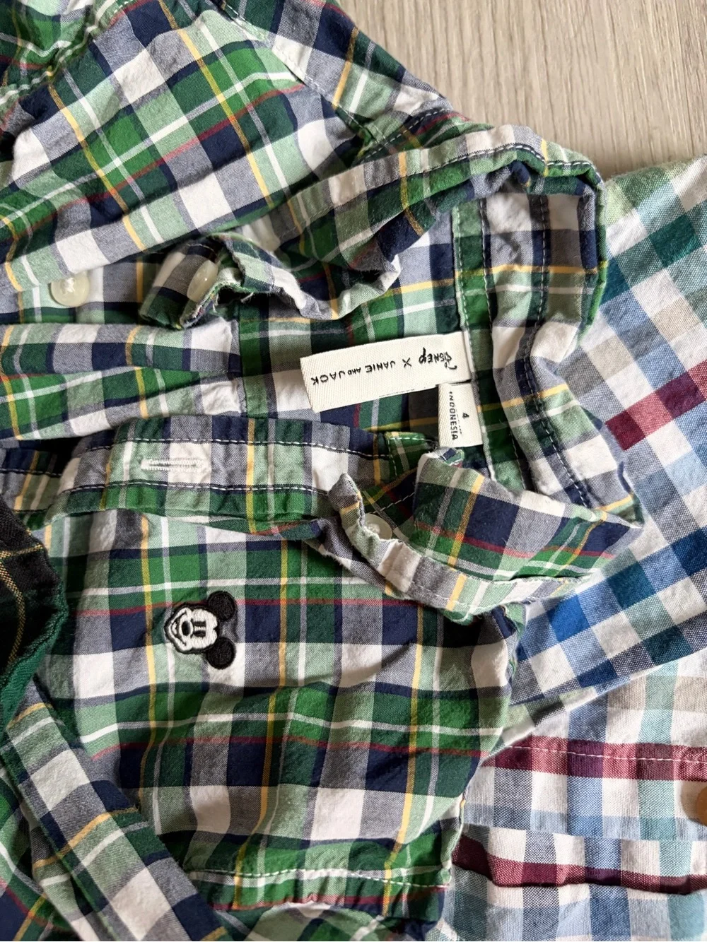 Bundle of Plaid Boys' Button-Down Shirts 4-5t